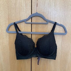 Victoria’s Secret push up bra